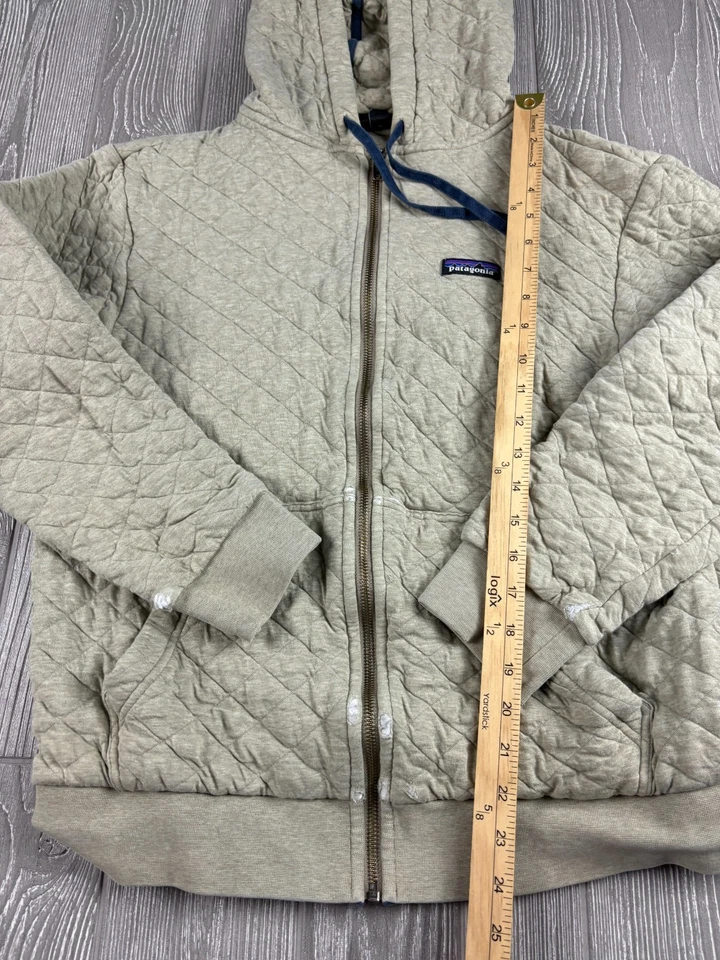 Patagonia Womens Organic Quilted Hoodie Gray - M Distressed - Image 4 of 4