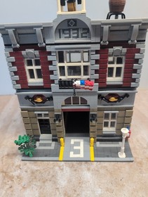 Lego Creator Expert 10197 Fire Brigade Modular Not Complete, No People As Shown