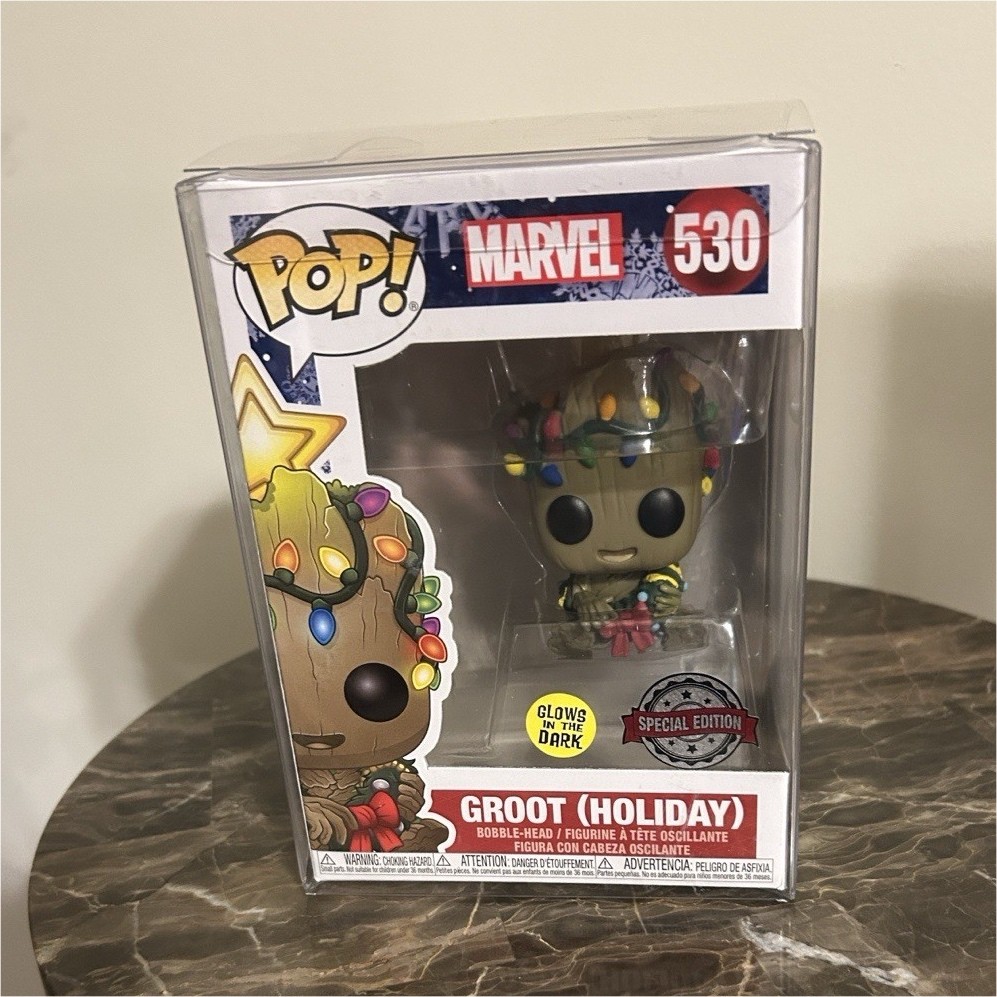 Funko Pop! Marvel Groot (Holiday) #530 Glow in the Dark Bobblehead