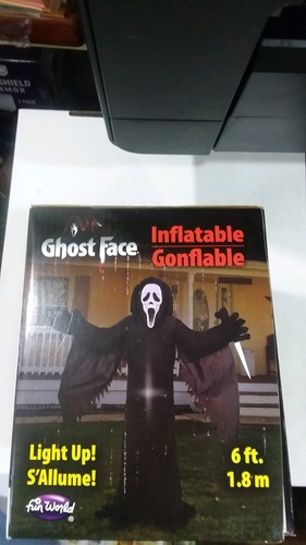 SCREAM GHOST FACE INFLATABLE 6 FT LIGHT UP HALLOWEEN INSIDE & OUTSIDE FUN WORLD