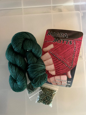 LAURA NELKIN DESIGNS & GALE S ART YARN  MIGRA MITTS  IN GREEN WITH BEADS