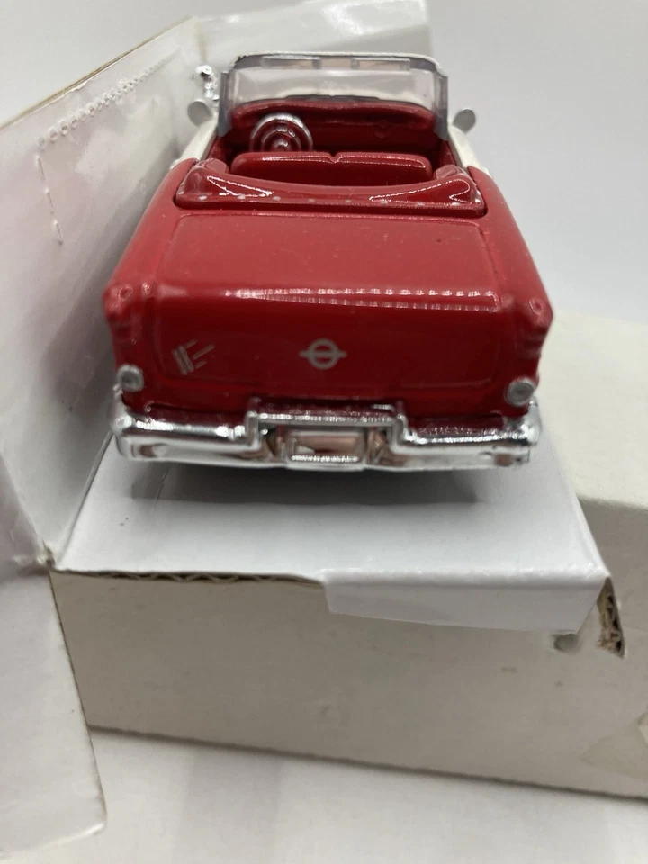 1955 Oldsmobile Super 88 Convertible 1/43 Scale Diecast Red & White in Box - Image 4 of 4