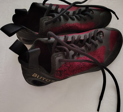 Butora Climbing Shoes Red/Black Lace Up Rock Climbing Shoes Men s US 8 EU 41