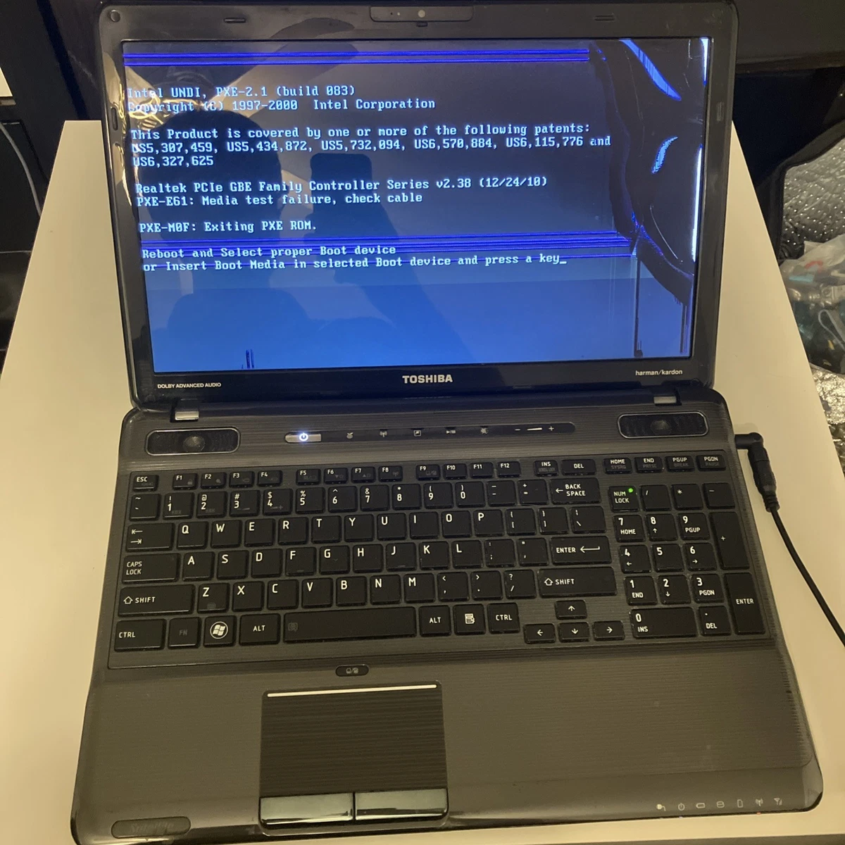 Toshiba Windows 7 Intel Core i3 2nd Gen. PC Laptops & Netbooks for