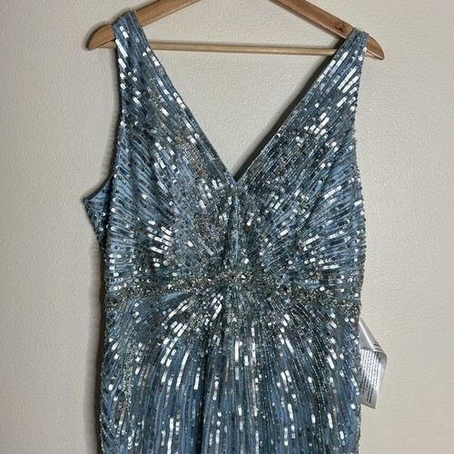 Mac Duggal POWDER BLUE SEQUIN V-NECK DRESS gown sparkles size 16 - 第 4/14 張圖片