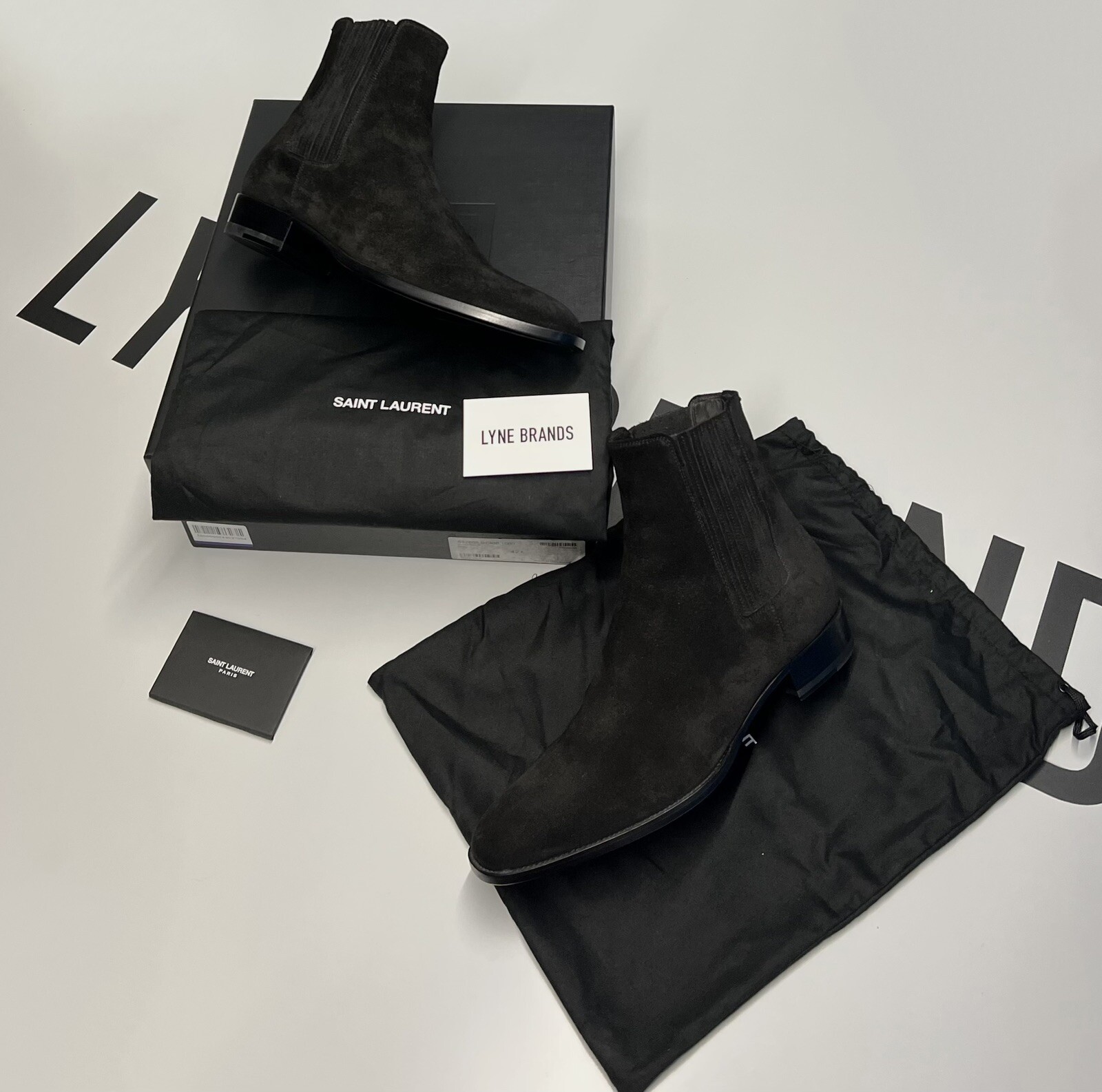 Stivali Chelsea Saint Laurent Wyatt neri in pelle scamosciata Regno Unito 8 5 EU 42 5 prezzo disponibile £835