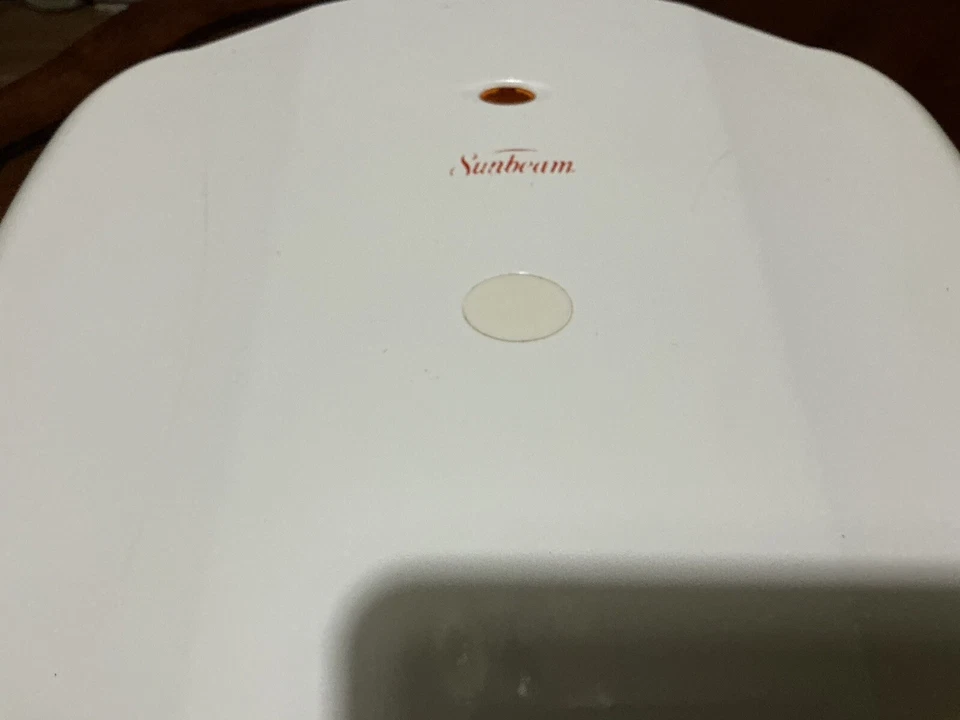 Parrilla de contacto interior Sunbeam WM2686 antiadherente con bandeja de goteo funciona. Foto 2 de 4