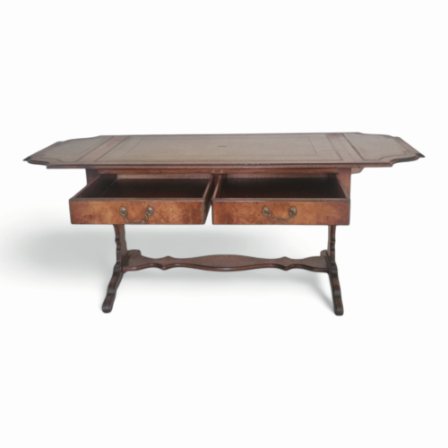 Bevan Funnell, Reprodux, Burr Walnut Writing Table Circa 1970s - Picture 2 of 20
