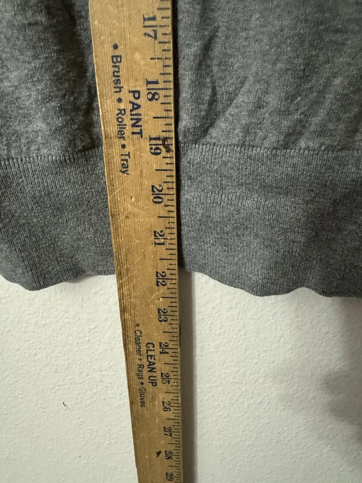 Suéter French Connection pestañas con lentejuelas talla pequeña Foto 4 de 4