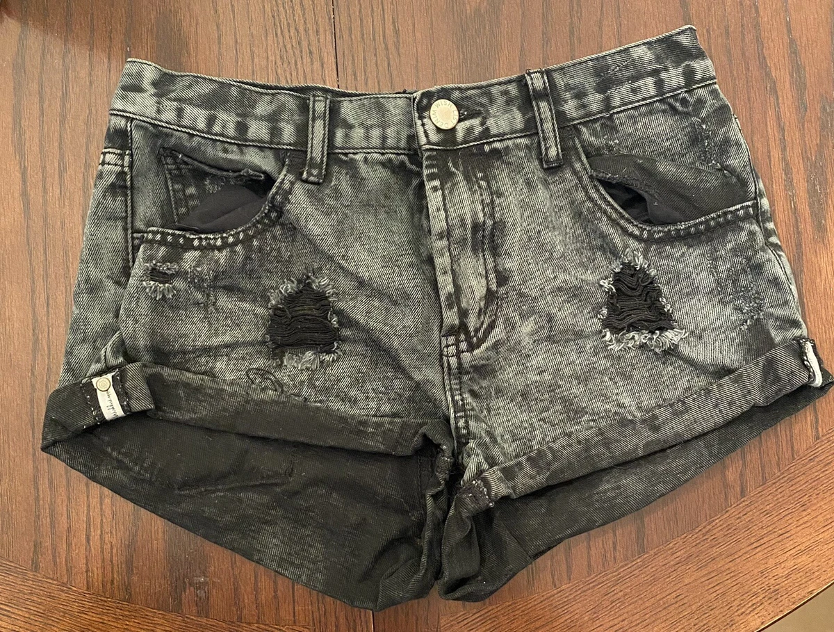 Wish List Black daisy duke shorts. Size S. 3 . Item JJ03 02
