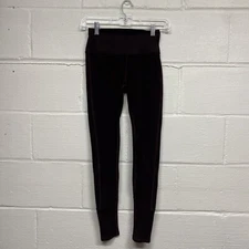 Alo yoga leggings size xs measures 22x28 stretchy purple