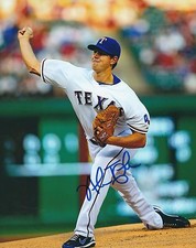 Signed  8x10 NICK TEPESCH TEXAS RANGERS Autographed photo - COA
