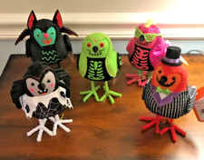 Target Hyde EEK Featherly Friends 2024 Halloween Birds Lot of 5 Spritz
