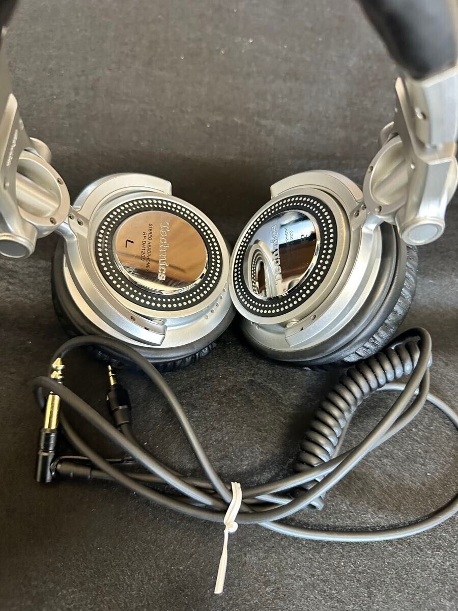 Technics RP-DH1200 S Silver DJ Monitoring Headphones 5Hz Technics RP-DH1200 S Silver DJ Monitoring Headphones 5Hz