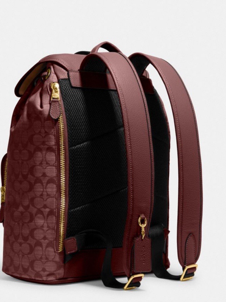coach chambray backpack Hudson in Signature Denim C8183 Signature chambray and refined pebble leather Inside zip cell phone and multifunction pockets Inside laptop sleeve Drawstring and dogleash clip closures fabric lining Handle with 2 1/4 drop Outside zip pocket Outside zip access to interior Adjustable shoulder straps 11 3/4 (L) x 16 1/2 (H) x 5 1/2 (W) Style No. Coach Sullivan Pack In Signature