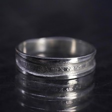 size 5.25, vintage southwestern sterling silver 925 stackable ribbed band ring