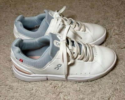 ON The Roger Advantage Women s White/Rose Sneakers 8.5
