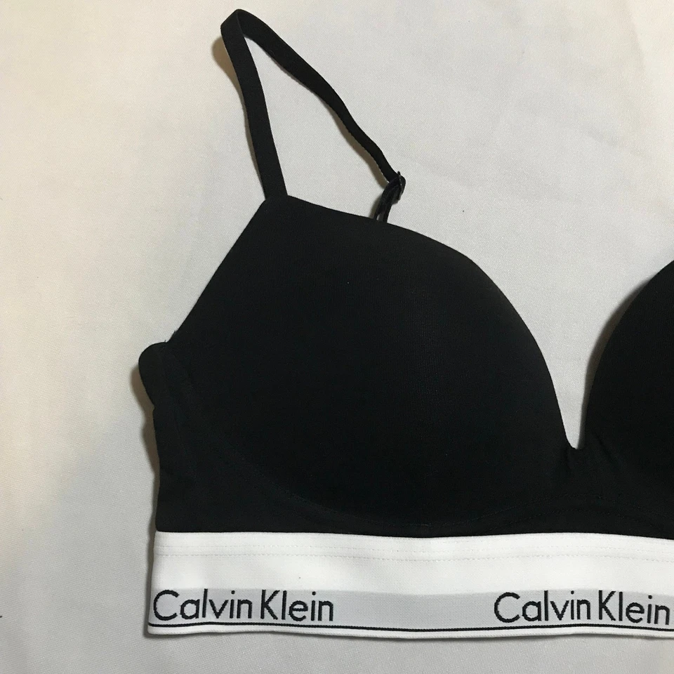 Sujetador push up negro Calvin Klein 36B 2 vías convertible correas Foto 2 de 4