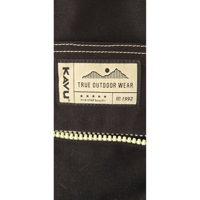 Kavu Backpack Convertible Shoulder Bag Blk Zip Close Top  display picture 3