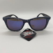 Pugs Women's Retro Sunglasses Cat Eye Gray Tinted Lens Fabric Material Frame