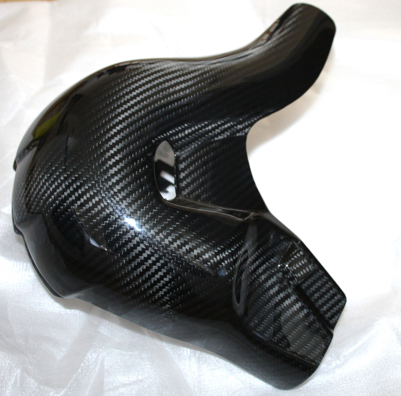 Protection d'échappement Ducati Panigale V4 en carbone brillant ultra léger