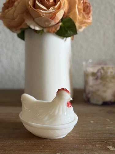 Vintage Milk Glass Hen On Nest Trinket/ Candy Dish 4 1/2 In Long