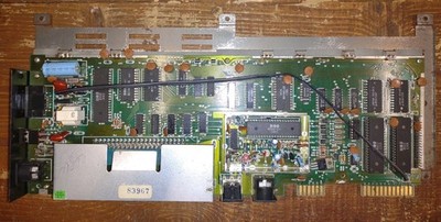Commodore VIC-20 Motherboard MOS 6502 6522 6560-101 NOT TESTED