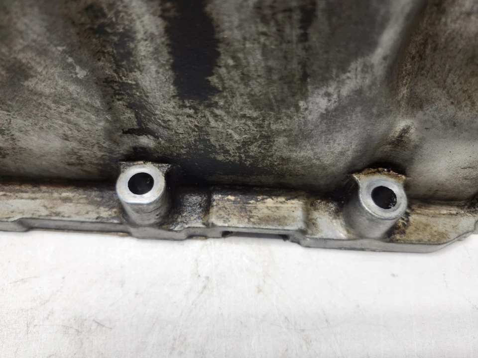 Suzuki Forenza Wagon 2004-2008 cárter de aceite del motor GM 92065755 OEM  Foto 4 de 4