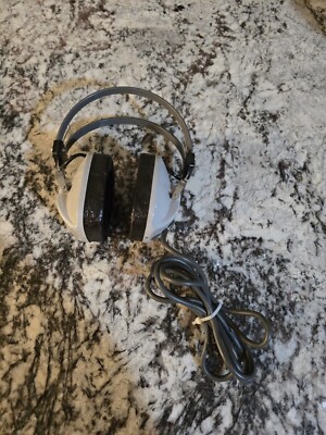 Akai ASE-8S Stereo Headphones - Not  tested