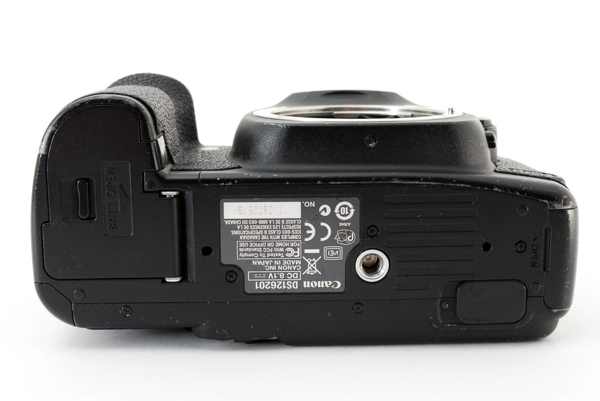 Canon EOS 5D Mark II 21.1 MP Digital SLR Camera Body Only Canon EOS 5D Mark II 21.1 MP Digital SLR Camera Body Only