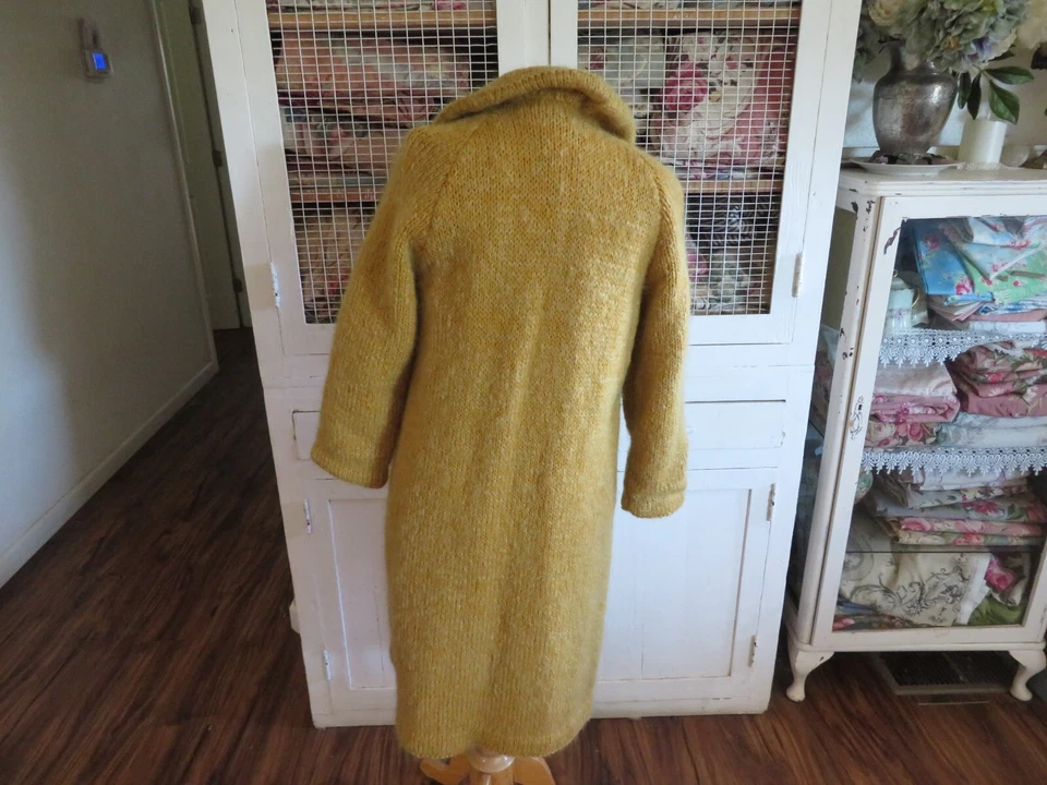 Vintage 40's Hand Knit Sweater Swing Coat Jacket by Cynthia Nepote WhoisShe? GLD - Image 4 of 4