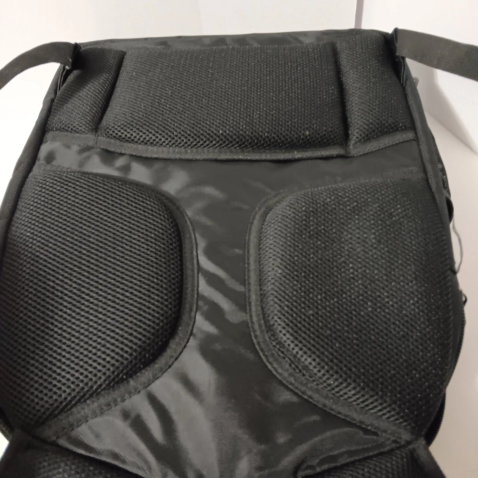 Kenneth Cole Reaction Computer Backpack, 6 compartments, Never Used, see photos - Image 4 of 4