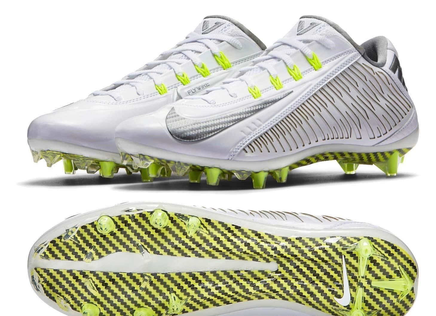 carbon fiber football cleats
