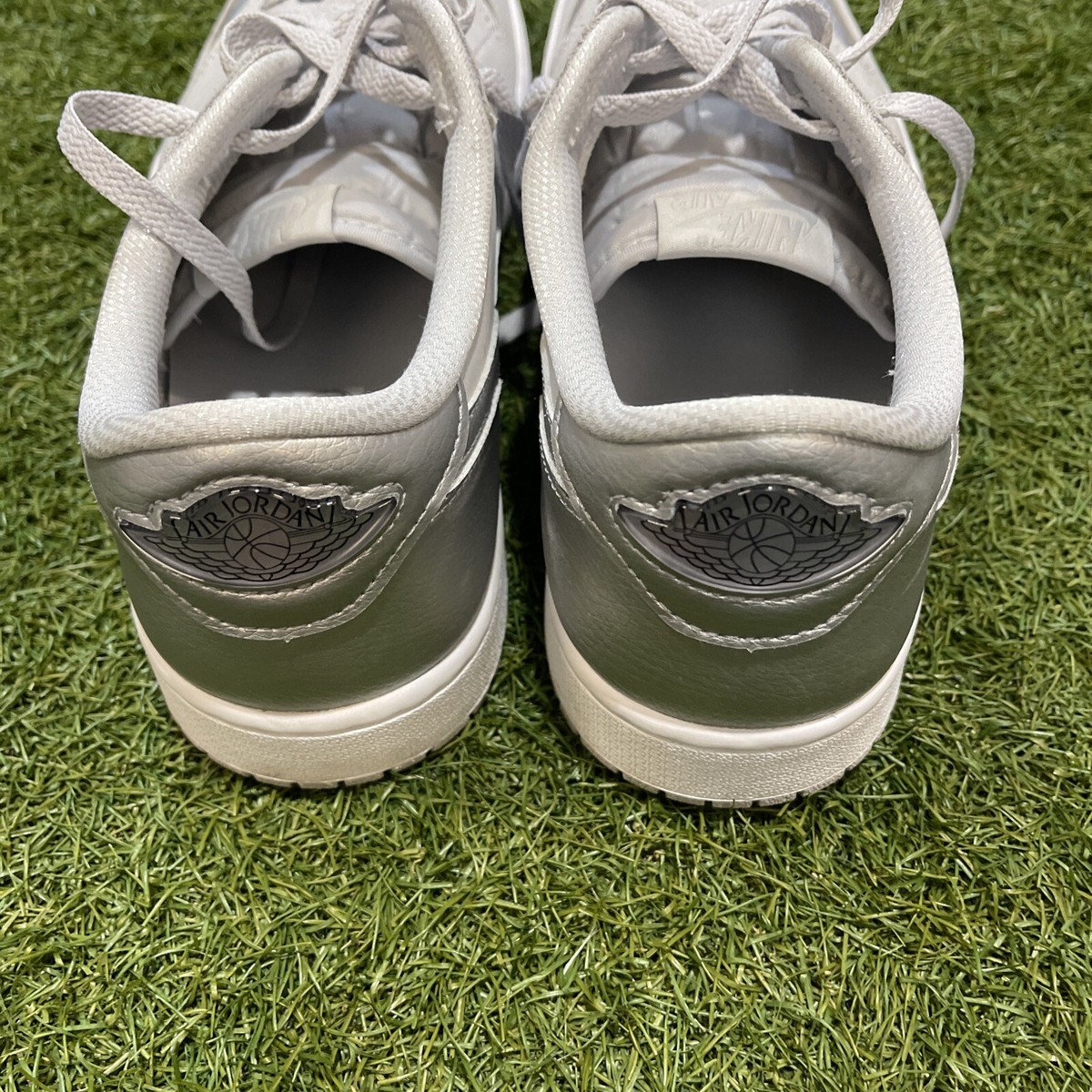 AIR JORDAN 1 RETRO LOW OG 'Neutral Grey/Metallic Silver AIR JORDAN 1 RETRO LOW OG 'Neutral Grey/Metallic Silver