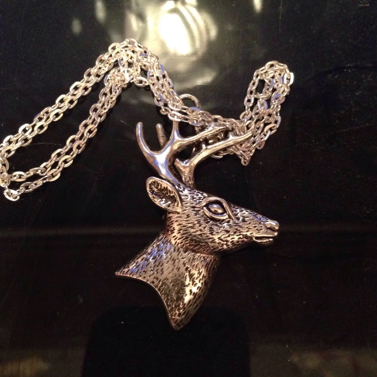 Deer shop head necklace
