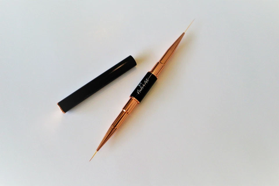 SET 4 HIGH QUALITY BRUSHES OF 2 LINE WORK NAIL ART, GEL, 3D FLOWER BRUSH - Image 3 of 4