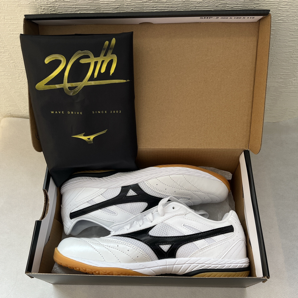 MIZUNO WAVE DRIVE 9 White/Navy/Gold 81GA2205 14 Unisex Table Tennis