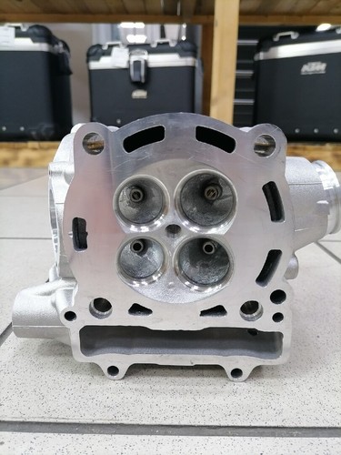 KTM Cylinder Head 250 SX-F/XC-F/XCF-W 