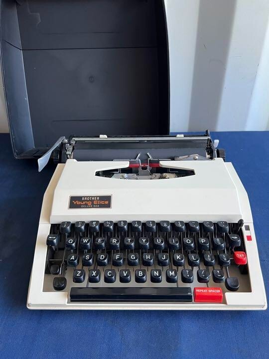 新品Brother Young Elite DELUXE 503 タイプライター | www.fitmein.co.nz