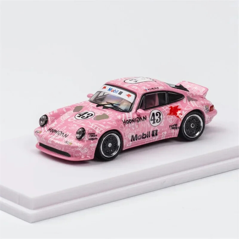 DCM 1:64 Singer 930 Turbo Study Block43 #43 pink limited500