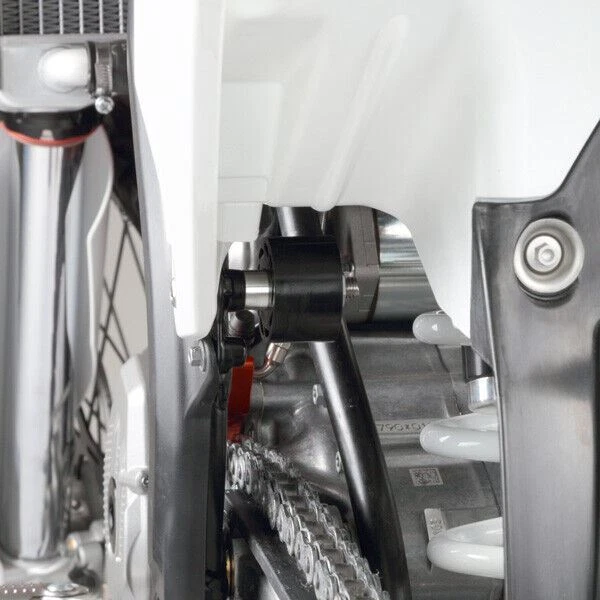 Zeta ZE80-8423 Case Saver for 16-22 KTM 450 SXF/XCF & 17-23 KTM 450/500 EXCF XCW - Image 3 of 3