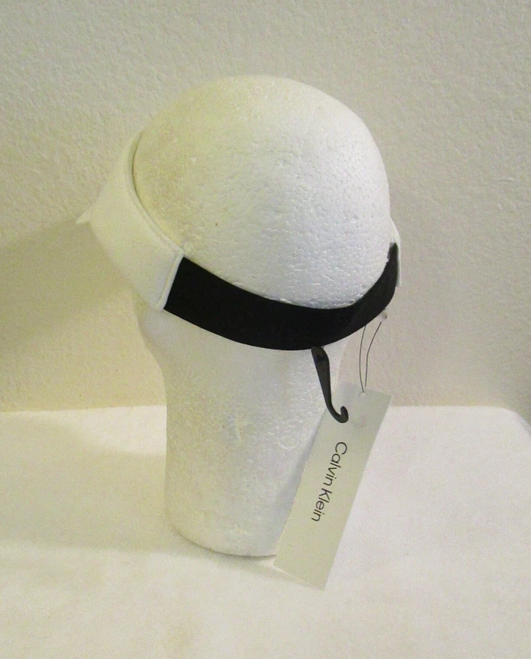 NUEVO CON ETIQUETAS Calvin Klein Mujer Atlético Parasol Sombrero OSFM Blanco Precio de venta sugerido por el fabricante $38 Foto 2 de 2