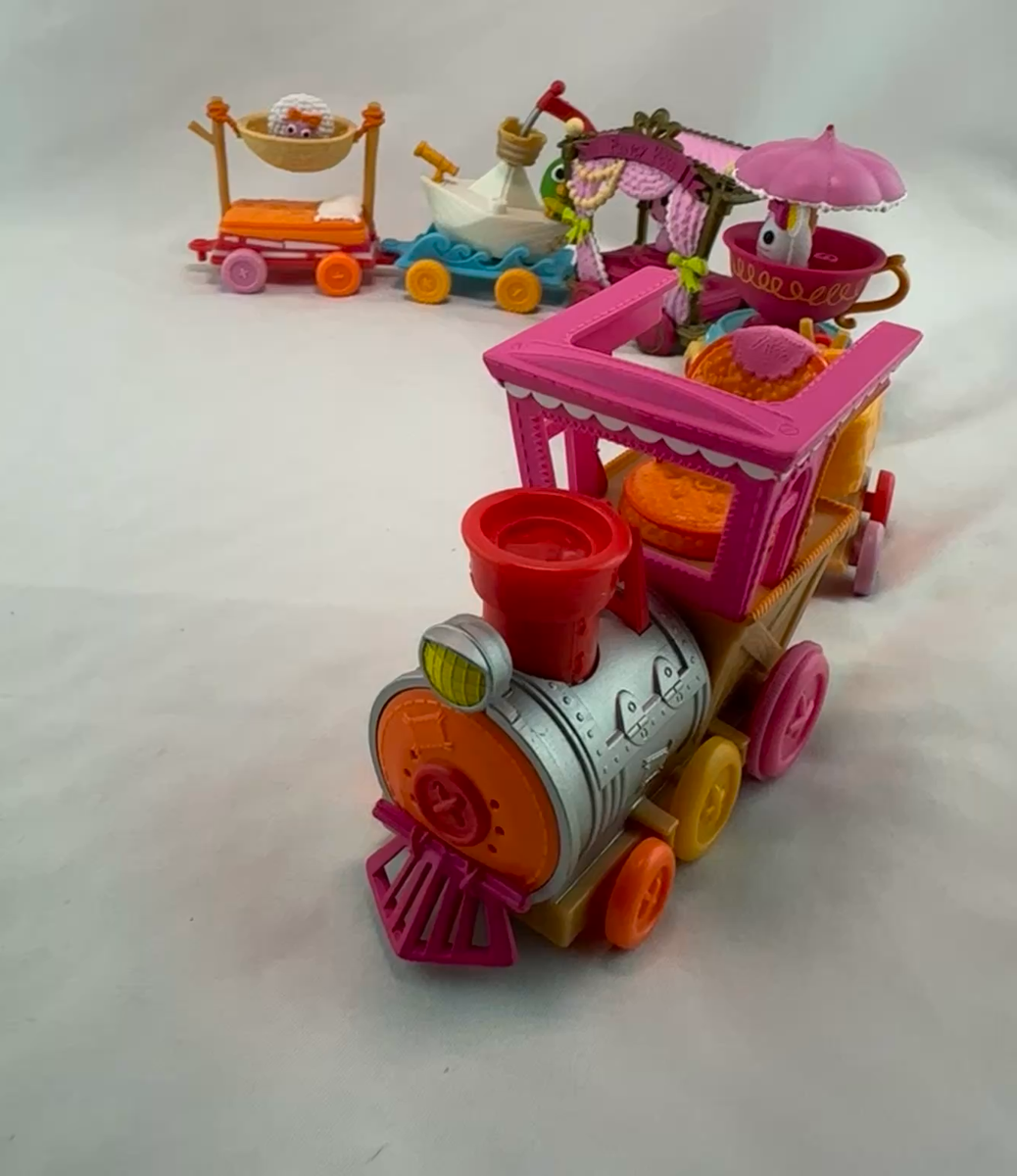 Mini Lalaloopsy Silly Pet Parade Musical Motorized Train Set Near