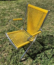 Chaise scoubidou enfant vintage structure métal chromé et assise jaune