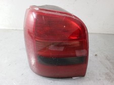 RÜCKLEUCHTE AUßEN LINKS / 98332 FÜR AUDI A4 B5 AVANT 8D5 1.9 TDI