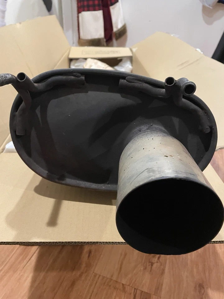 2002 LEXUS IS300 XE10 SEDAN #227 REAR MUFFLER EXHAUST TIP FUTABA 14640 - Image 3 of 4