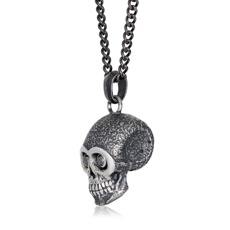 Colgante calavera de acero inoxidable enchapado en iones negros con diamantes en cadena de 24 pulgadas Foto 3 de 4