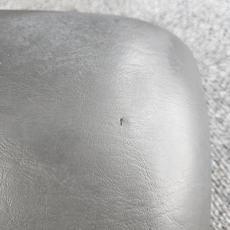 2005 - 2007 Ford Escape Mazda Tribute Armrest Lid OEM Center Console Black - Image 4 of 4