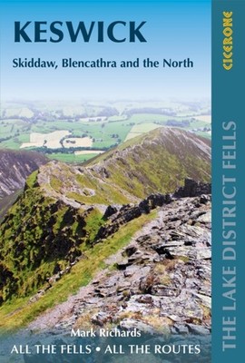 Walking the Lake District Fells - Keswick: Skiddaw,  by Mark Richards PAPERBACK