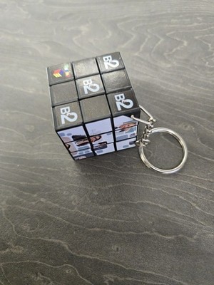 SELTENER RUBIKS Würfel B2 Schlüsselanhänger Sammlerstück Memorabilia klein Keychain